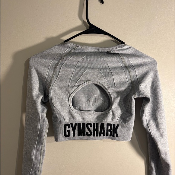 Gymshark Light Gray Crop Top - Picture 3 of 4